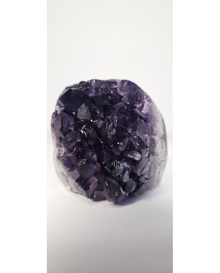 DRUSA AMATISTA CORTADA Y PULIDA (400 gr)