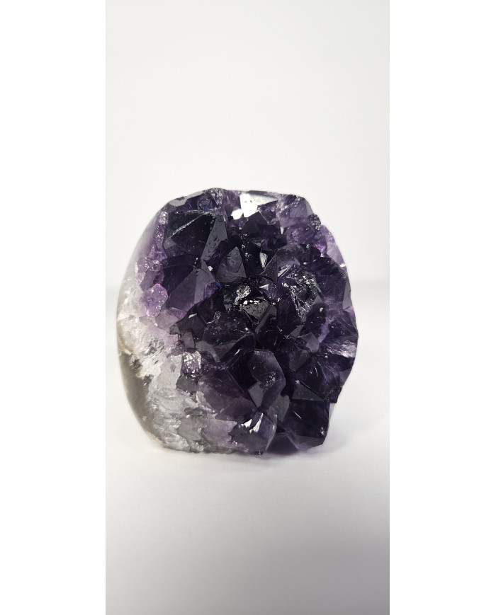 DRUSA AMATISTA CORTADA Y PULIDA (400 gr)