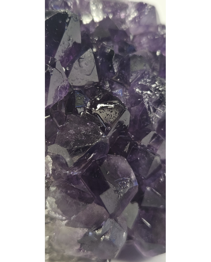 DRUSA AMATISTA CORTADA Y PULIDA (400 gr)
