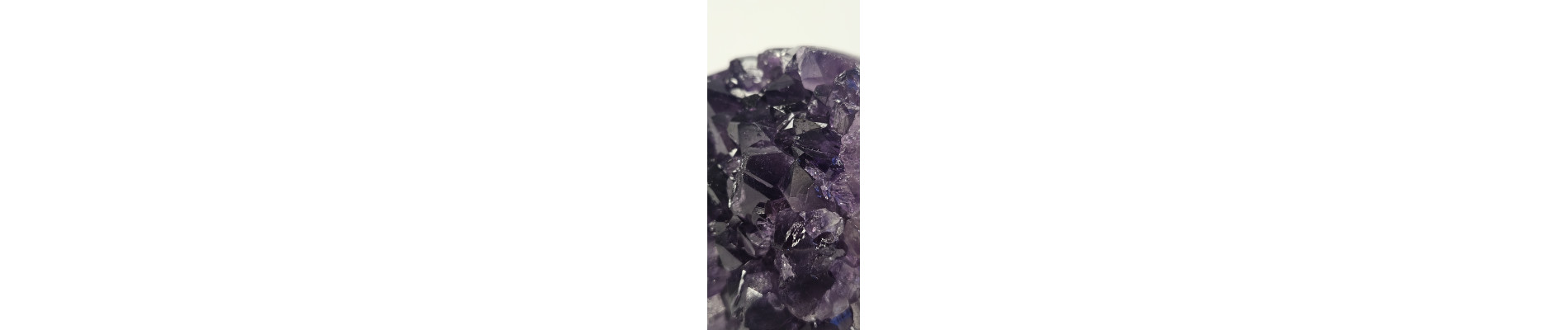 DRUSA AMATISTA CORTADA Y PULIDA (400 gr)