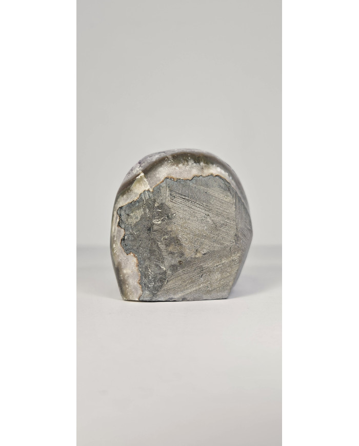DRUSA AMATISTA CORTADA Y PULIDA (400 gr)