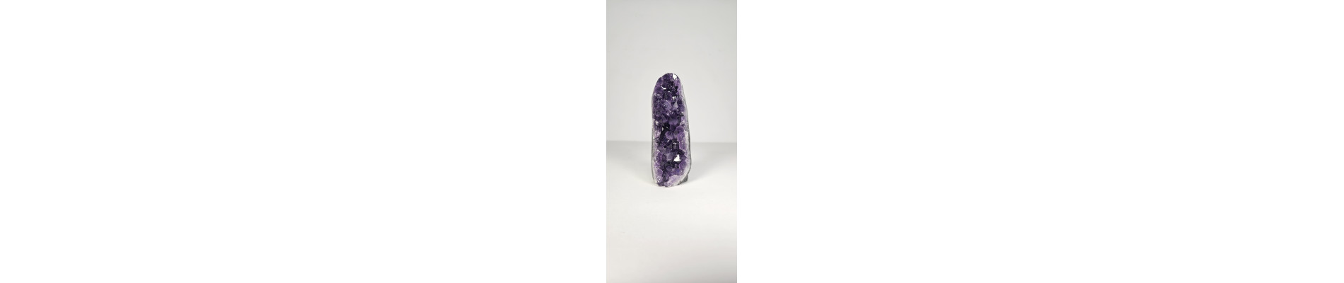DRUSA AMATISTA CORTADA Y PULIDA (400 gr)