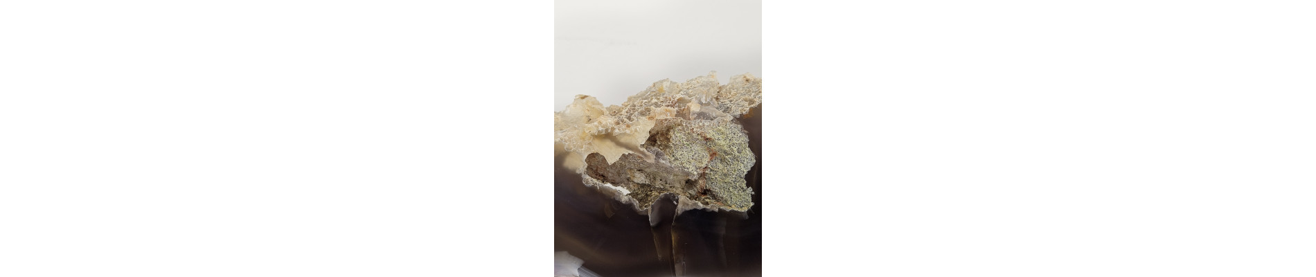 PLACA DE ÁGATA EN PEANA (8,55 kg)