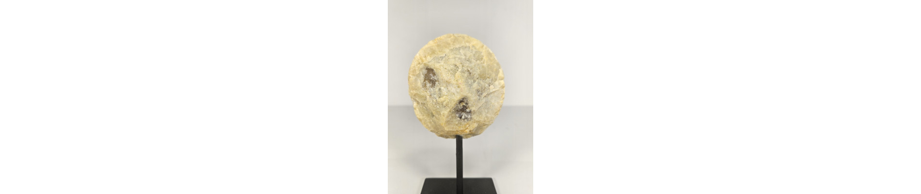 GEODINO DE ÁGATA EN PEANA DE HIERRO (508 gr.)