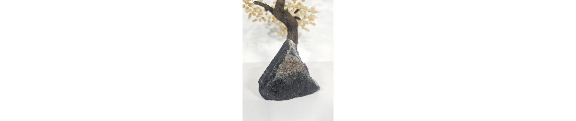 BONSAI DE CITRINO GRANDE CON BASE DE DRUSA AMATISTA