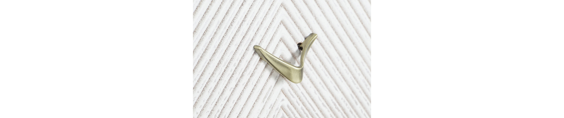 COMODA MANGO METAL 70X40X90 DECAPE BLANCO