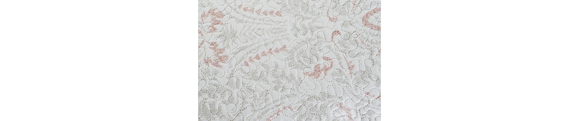 COLCHA POLIESTER 270X270X1 285 GSM, FLORAL BORDADO