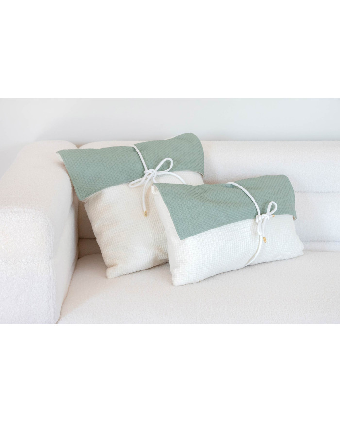 COJIN JACQUARD PU 45X10X45 630 GSM VERDE MENTA